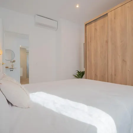 Esencia Free Parking Apartment