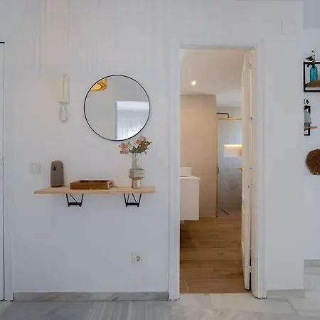 Esencia Free Parking Apartment